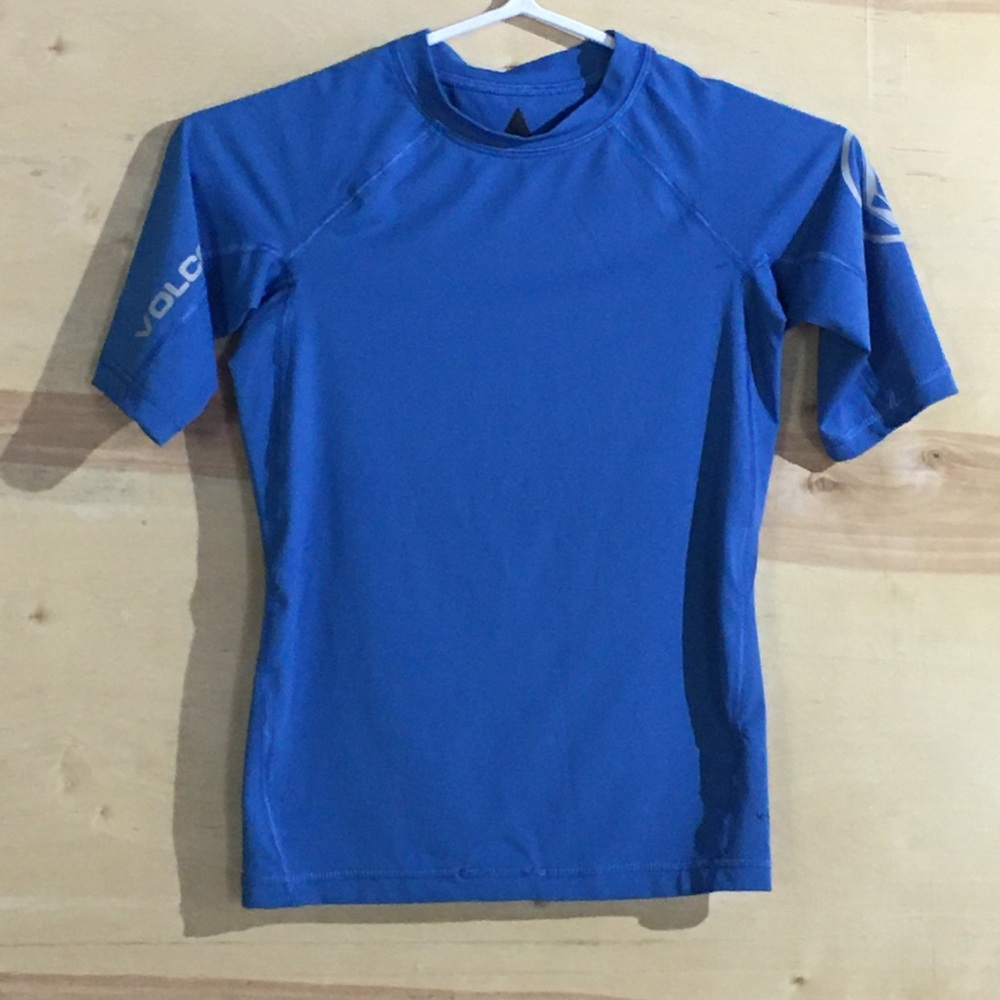Volcom swim sweater for kids size medium